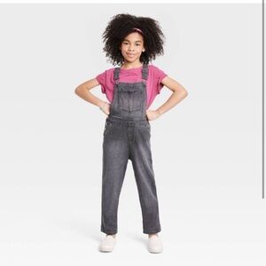 Cat & Jack Black Denim Overalls Size XS 4-5T 🖤